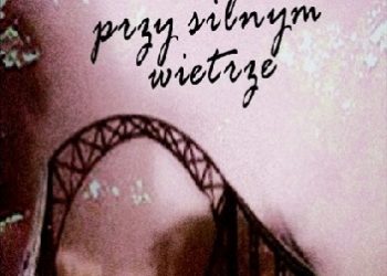 Bastien Fournier – Na moście przy silnym wietrze