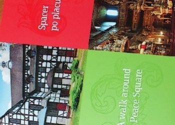 Aneta Augustyn – Spacer po Placu Pokoju / A walk around Peace Square / Spaziergang über den Friedensplatz