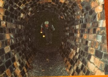 Leszek Adamczewski – Zatrzaśnięte wrota